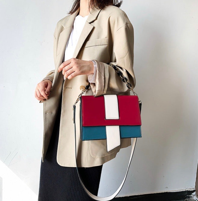 Raven red & white handbag(NEW)